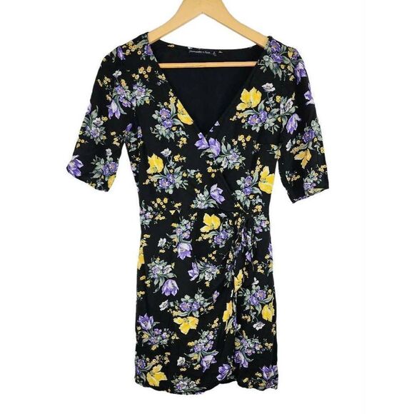 Abercrombie & Fitch Floral Vneck Dress Size Small - Picture 1 of 4